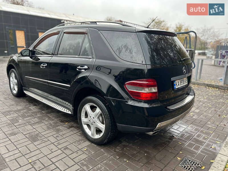 Позашляховик / Кросовер Mercedes-Benz M-Class 2008 в Дніпрі