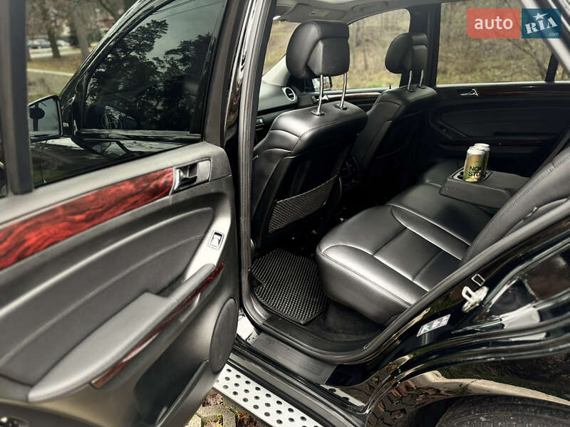 Внедорожник / Кроссовер Mercedes-Benz M-Class 2008 в Буче