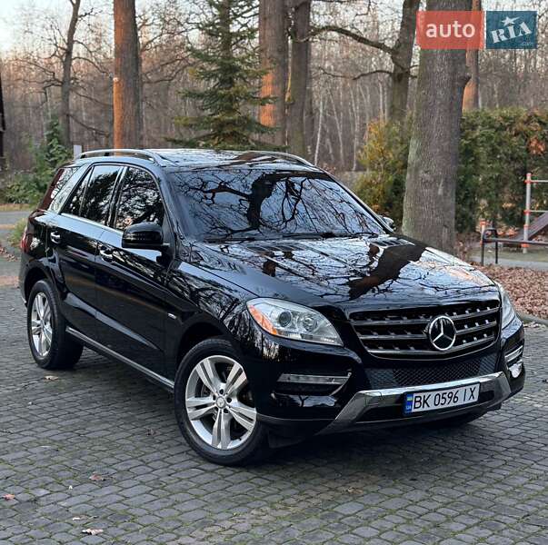 Mercedes-Benz M-Class 2012 Mercedes-Benz M-Class 2012