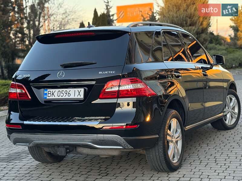 Внедорожник / Кроссовер Mercedes-Benz M-Class 2012 в Львове