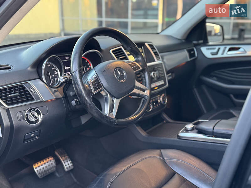 Внедорожник / Кроссовер Mercedes-Benz M-Class 2012 в Львове