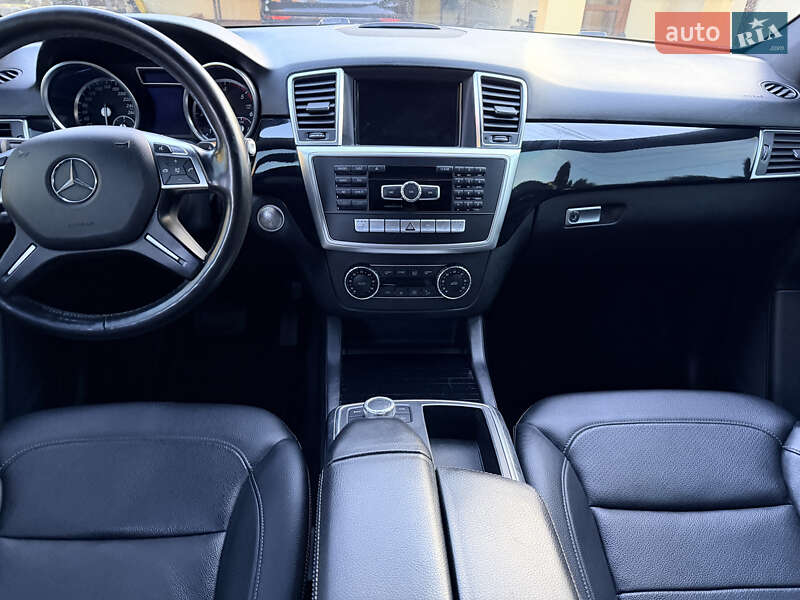 Внедорожник / Кроссовер Mercedes-Benz M-Class 2015 в Львове