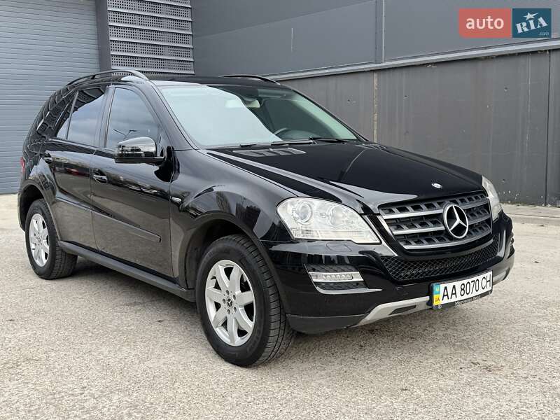 Позашляховик / Кросовер Mercedes-Benz M-Class 2011 в Києві фото 41 Позашляховик / Кросовер Mercedes-Benz M-Class 2011 в Києві