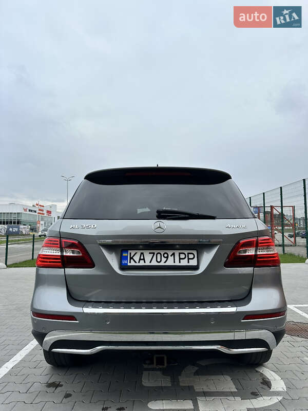 Внедорожник / Кроссовер Mercedes-Benz M-Class 2013 в Киеве