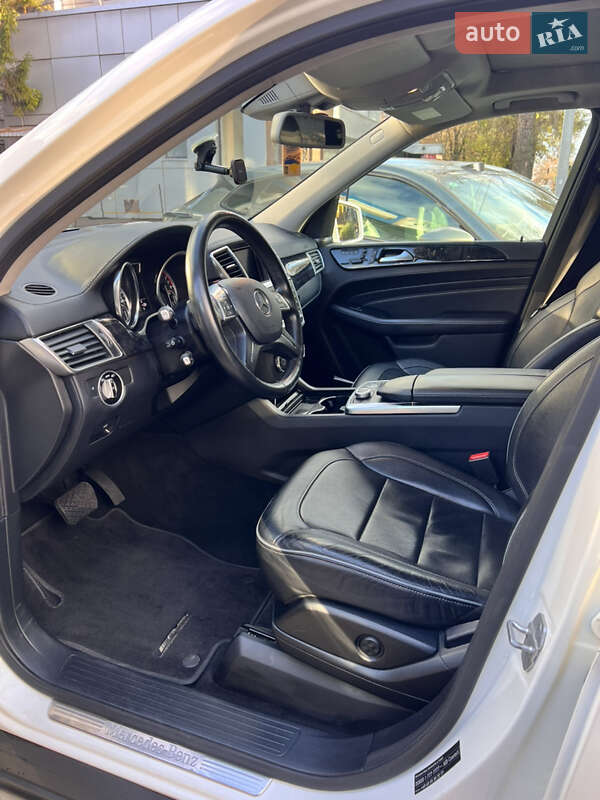 Внедорожник / Кроссовер Mercedes-Benz M-Class 2012 в Днепре