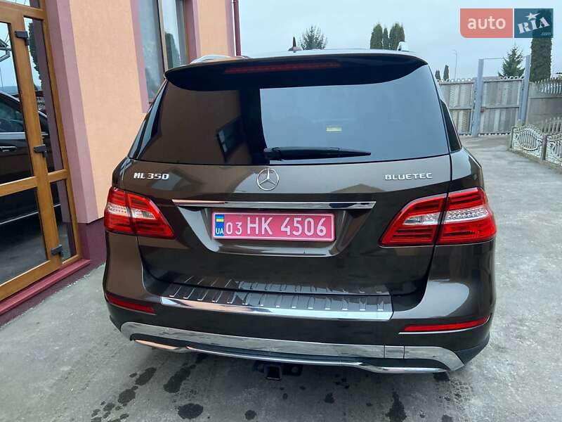 Внедорожник / Кроссовер Mercedes-Benz M-Class 2012 в Дубно