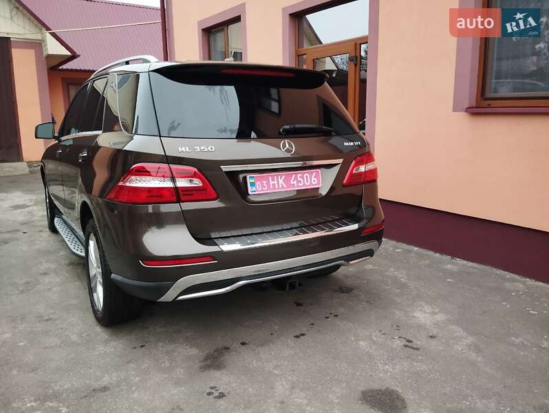 Внедорожник / Кроссовер Mercedes-Benz M-Class 2012 в Дубно