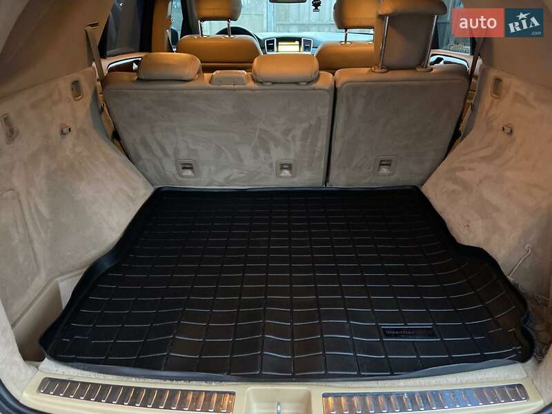 Внедорожник / Кроссовер Mercedes-Benz M-Class 2012 в Дубно