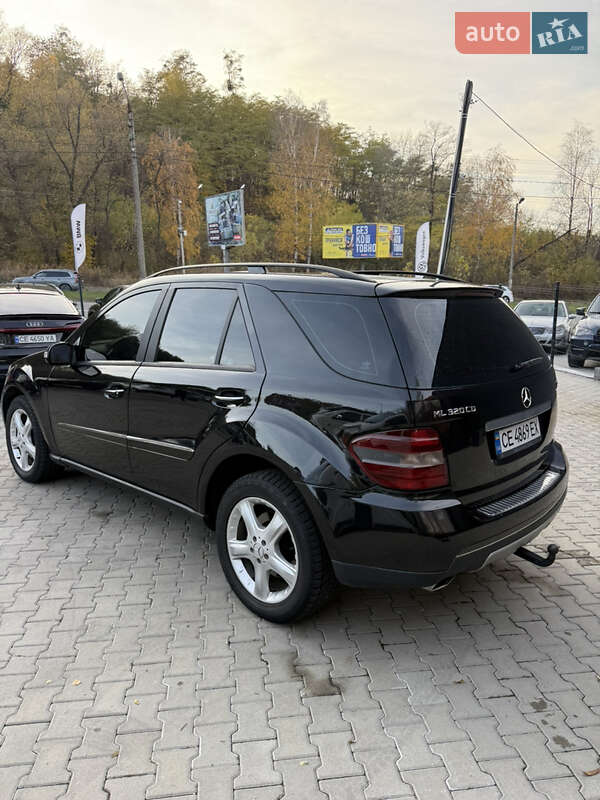 Позашляховик / Кросовер Mercedes-Benz M-Class 2006 в Чернівцях