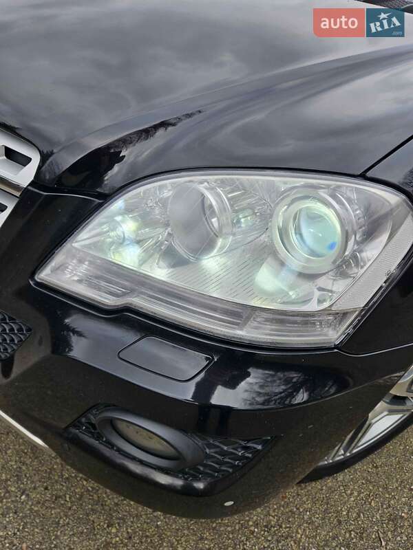 Позашляховик / Кросовер Mercedes-Benz M-Class 2009 в Хмельницькому