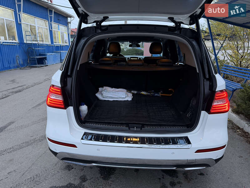 Внедорожник / Кроссовер Mercedes-Benz M-Class 2014 в Харькове фото 12 Внедорожник / Кроссовер Mercedes-Benz M-Class 2014 в Харькове