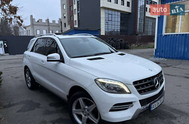 Позашляховик / Кросовер Mercedes-Benz M-Class 2014 в Харкові