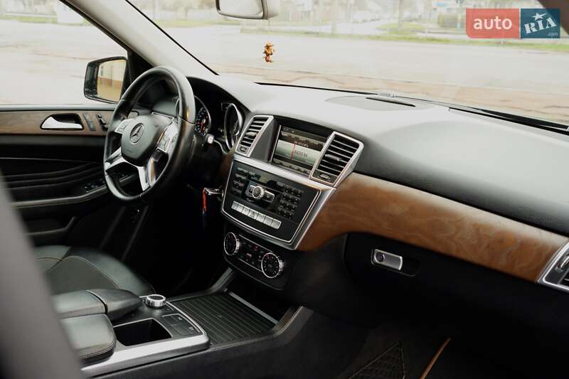 Внедорожник / Кроссовер Mercedes-Benz M-Class 2013 в Харькове фото 16 Внедорожник / Кроссовер Mercedes-Benz M-Class 2013 в Харькове