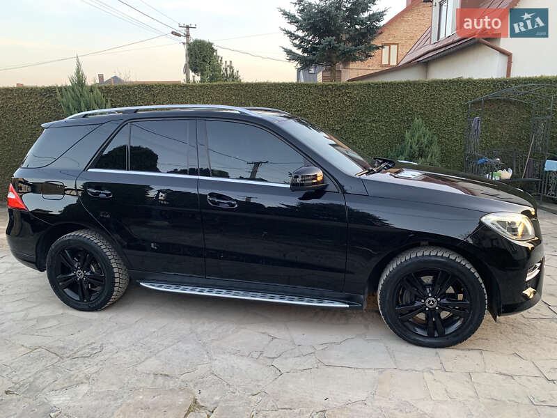 Внедорожник / Кроссовер Mercedes-Benz M-Class 2012 в Львове