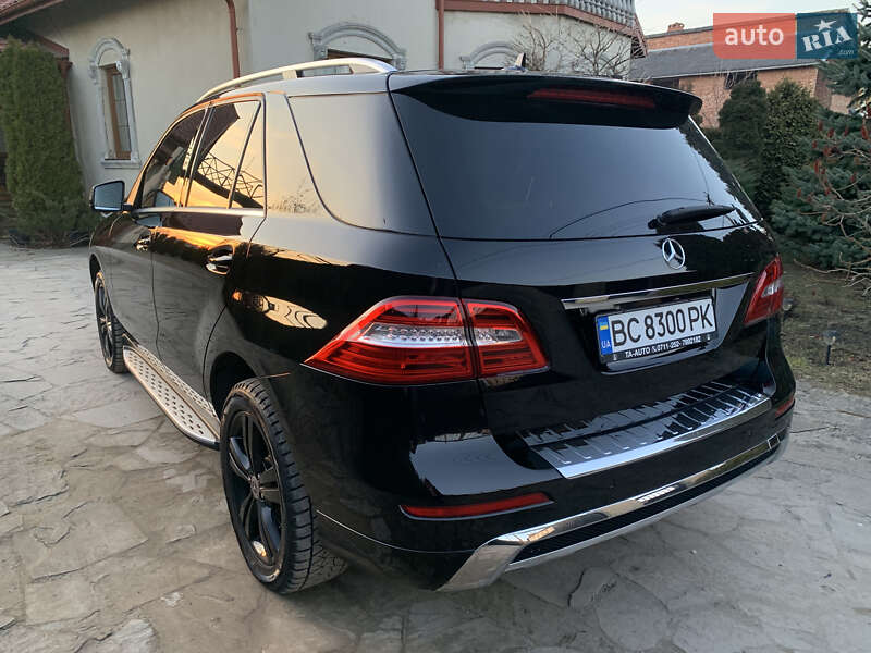 Внедорожник / Кроссовер Mercedes-Benz M-Class 2012 в Львове