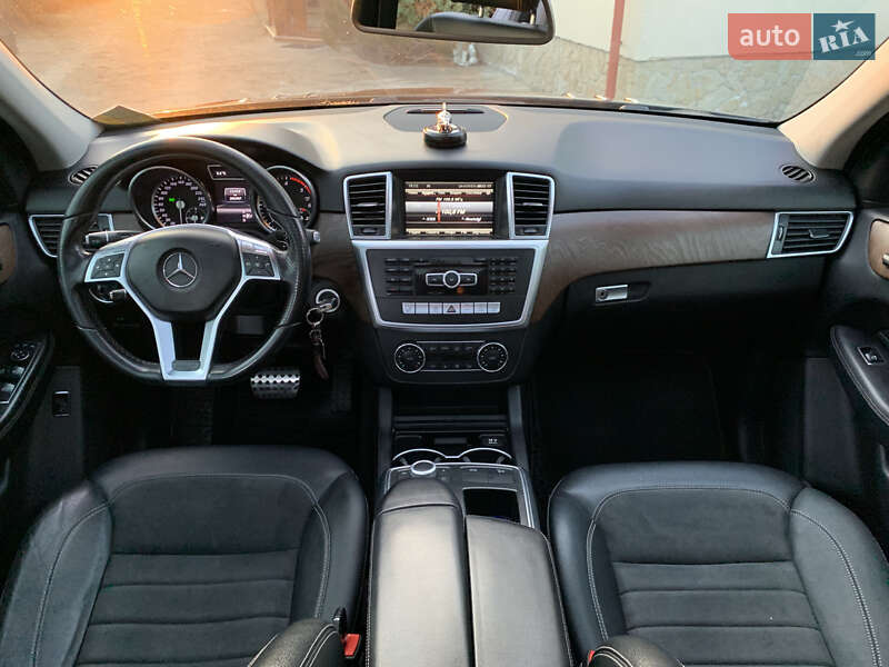 Внедорожник / Кроссовер Mercedes-Benz M-Class 2012 в Львове