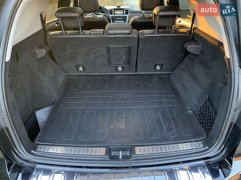 Внедорожник / Кроссовер Mercedes-Benz M-Class 2012 в Львове