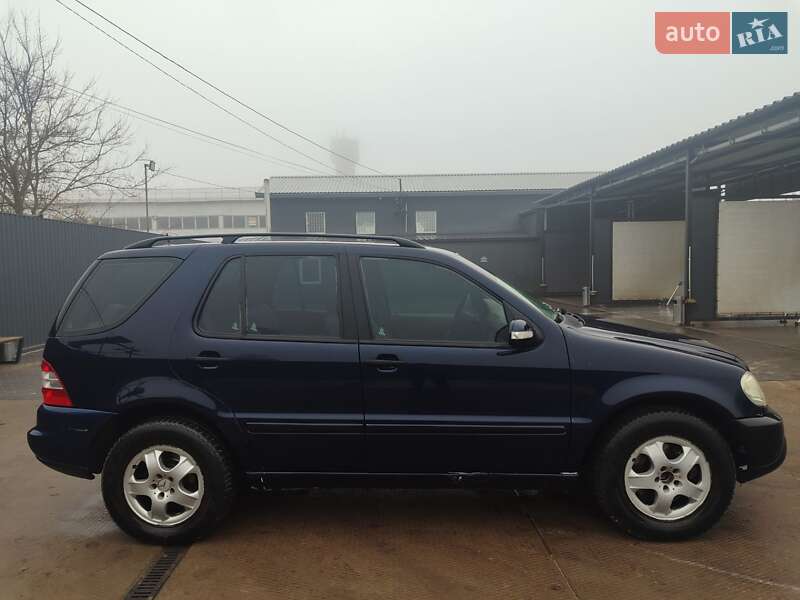 Внедорожник / Кроссовер Mercedes-Benz M-Class 2005 в Котельве