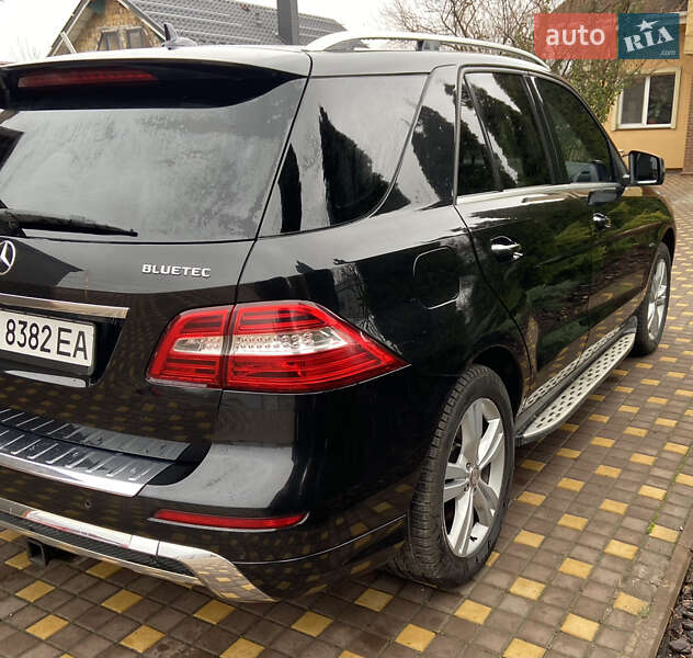 Внедорожник / Кроссовер Mercedes-Benz M-Class 2011 в Киеве фото 5 Внедорожник / Кроссовер Mercedes-Benz M-Class 2011 в Киеве