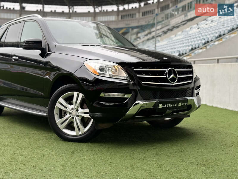 Позашляховик / Кросовер Mercedes-Benz M-Class 2012 в Одесі