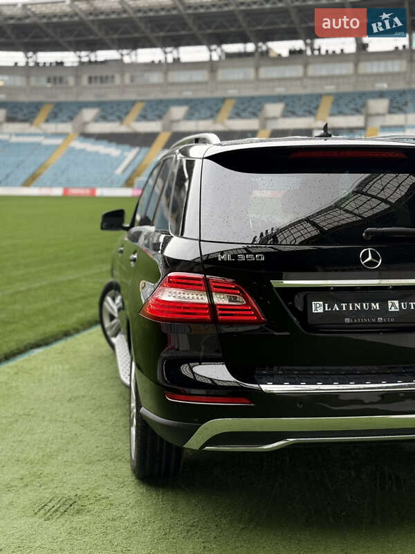 Позашляховик / Кросовер Mercedes-Benz M-Class 2012 в Одесі