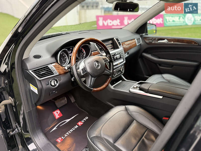 Позашляховик / Кросовер Mercedes-Benz M-Class 2012 в Одесі