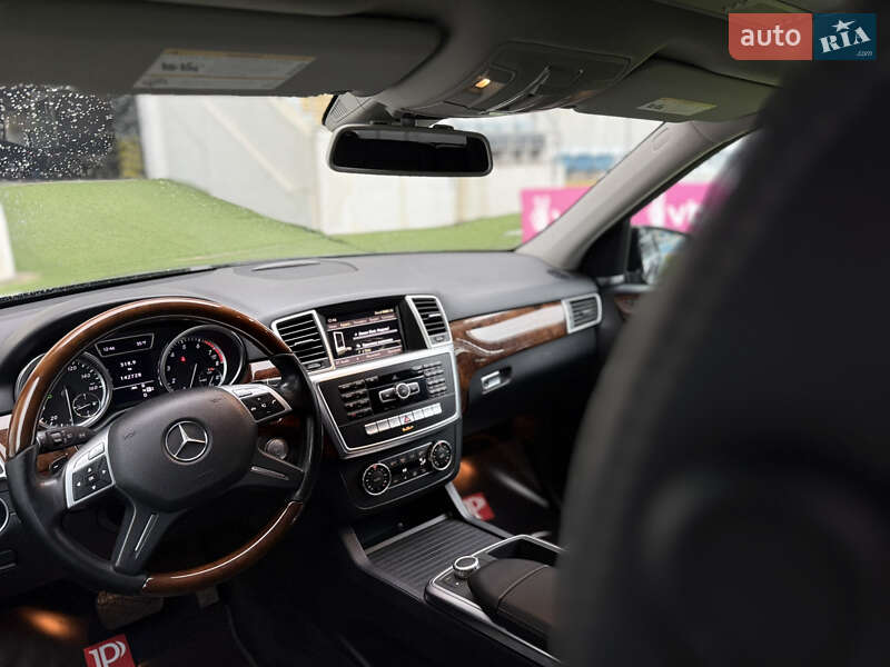 Позашляховик / Кросовер Mercedes-Benz M-Class 2012 в Одесі