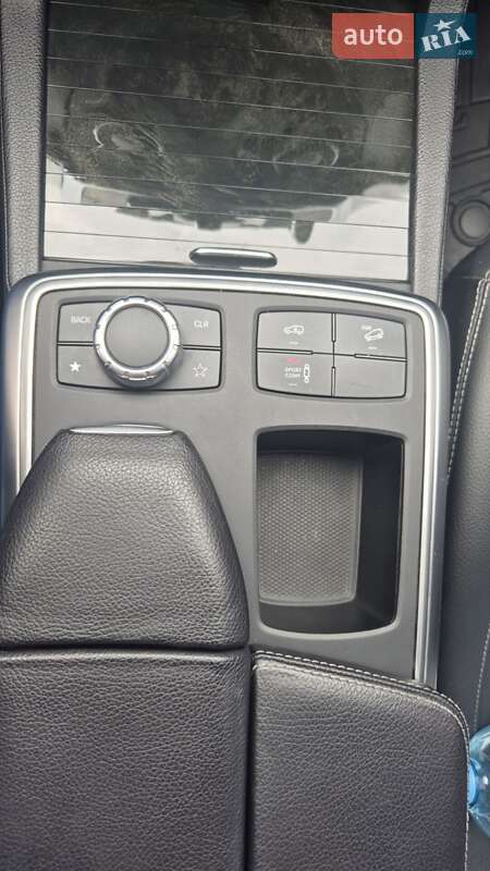 Позашляховик / Кросовер Mercedes-Benz M-Class 2015 в Полтаві фото 21 Позашляховик / Кросовер Mercedes-Benz M-Class 2015 в Полтаві