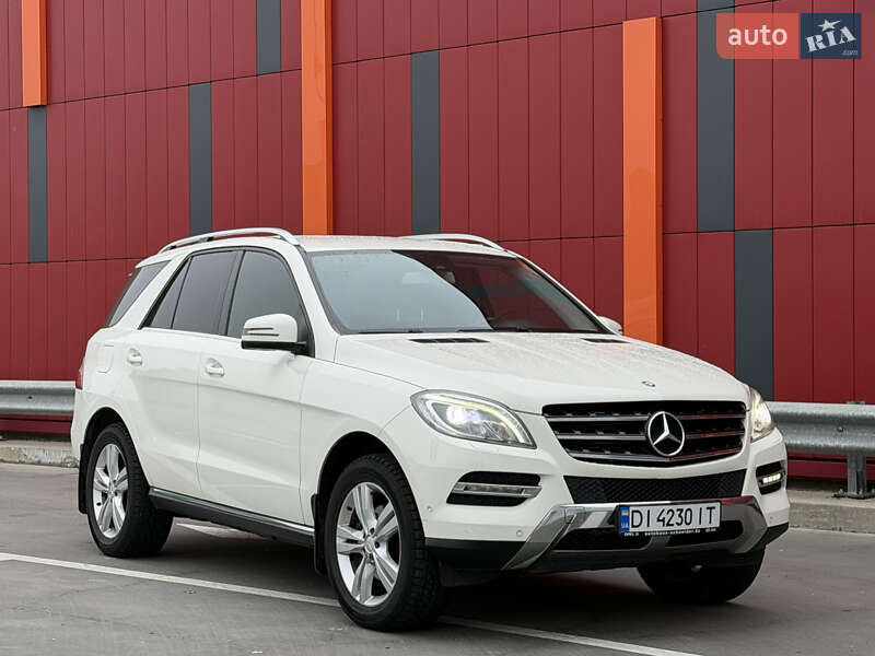 Позашляховик / Кросовер Mercedes-Benz M-Class 2013 в Києві