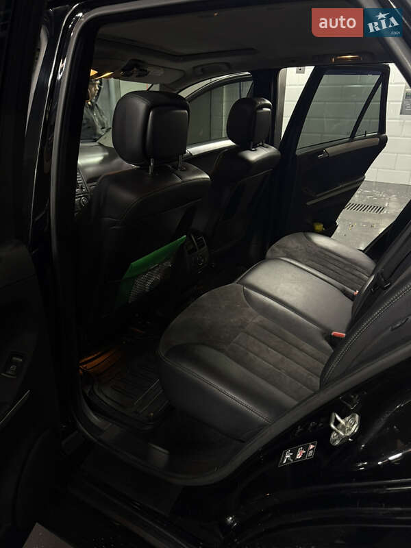 Внедорожник / Кроссовер Mercedes-Benz M-Class 2007 в Одессе