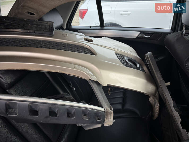 Внедорожник / Кроссовер Mercedes-Benz M-Class 2006 в Кропивницком