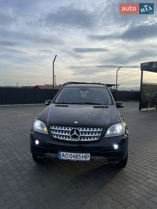 Mercedes-Benz M-Class 2008