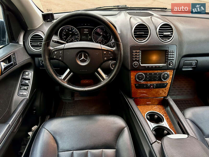 Позашляховик / Кросовер Mercedes-Benz M-Class 2008 в Одесі