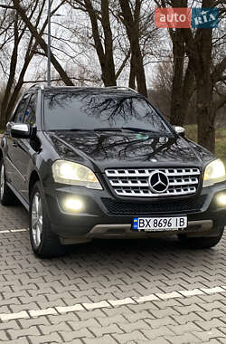 Внедорожник / Кроссовер Mercedes-Benz M-Class 2010 в Хмельницком