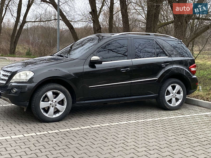 Внедорожник / Кроссовер Mercedes-Benz M-Class 2010 в Хмельницком фото 9 Внедорожник / Кроссовер Mercedes-Benz M-Class 2010 в Хмельницком