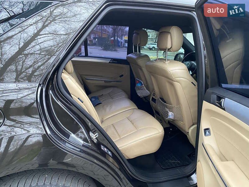 Внедорожник / Кроссовер Mercedes-Benz M-Class 2010 в Хмельницком фото 14 Внедорожник / Кроссовер Mercedes-Benz M-Class 2010 в Хмельницком