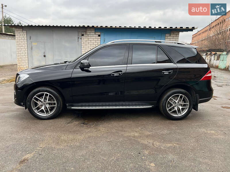Позашляховик / Кросовер Mercedes-Benz M-Class 2015 в Харкові фото 6 Позашляховик / Кросовер Mercedes-Benz M-Class 2015 в Харкові