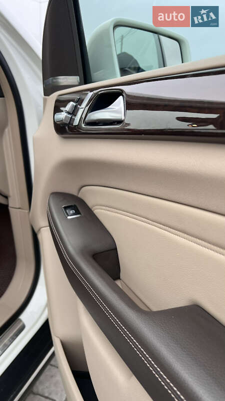 Внедорожник / Кроссовер Mercedes-Benz M-Class 2012 в Львове