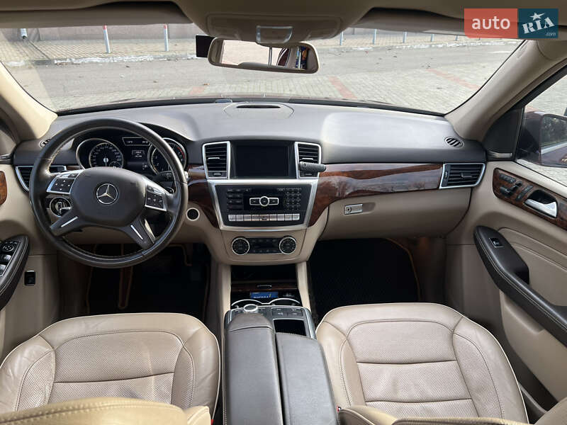 Внедорожник / Кроссовер Mercedes-Benz M-Class 2014 в Днепре фото 9 Внедорожник / Кроссовер Mercedes-Benz M-Class 2014 в Днепре