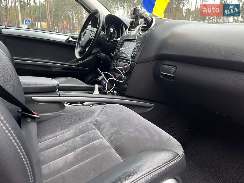 Внедорожник / Кроссовер Mercedes-Benz M-Class 2008 в Ирпене