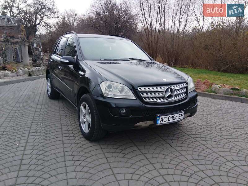 Mercedes-Benz M-Class 2006