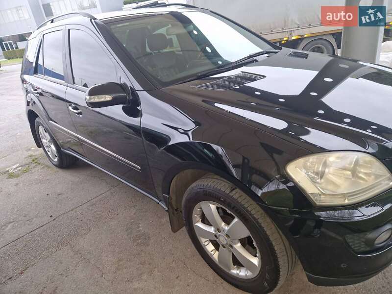 Внедорожник / Кроссовер Mercedes-Benz M-Class 2006 в Днепре