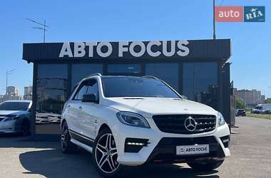 Позашляховик / Кросовер Mercedes-Benz M-Class 2014 в Києві