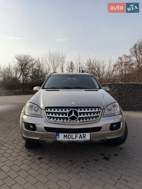 Внедорожник / Кроссовер Mercedes-Benz M-Class 2006 в Ивано-Франковске фото 2 Внедорожник / Кроссовер Mercedes-Benz M-Class 2006 в Ивано-Франковске