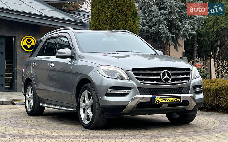 Mercedes-Benz M-Class 2012 Mercedes-Benz M-Class 2012