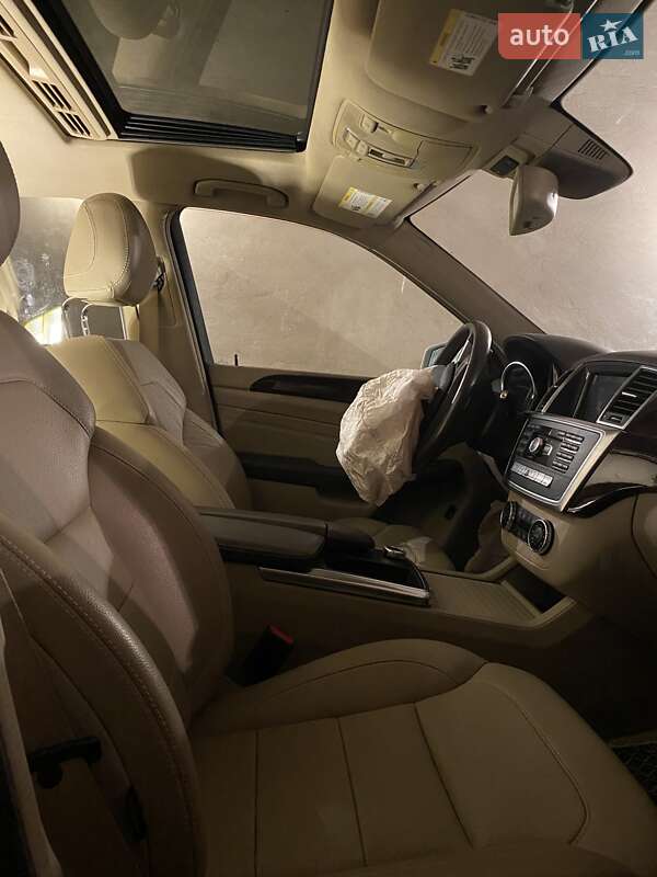 Внедорожник / Кроссовер Mercedes-Benz M-Class 2013 в Львове фото 3 Внедорожник / Кроссовер Mercedes-Benz M-Class 2013 в Львове