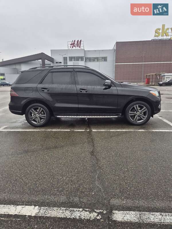 Mercedes-Benz M-Class 2015