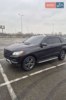 Позашляховик / Кросовер Mercedes-Benz M-Class 2015 в Києві