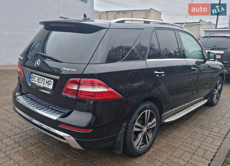 Внедорожник / Кроссовер Mercedes-Benz M-Class 2012 в Нововолынске фото 62 Внедорожник / Кроссовер Mercedes-Benz M-Class 2012 в Нововолынске