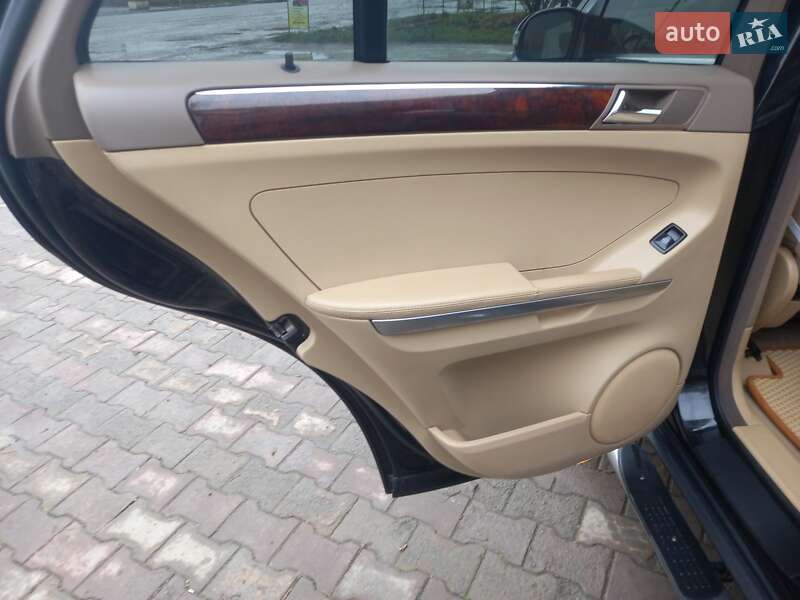 Внедорожник / Кроссовер Mercedes-Benz M-Class 2006 в Теофиполе